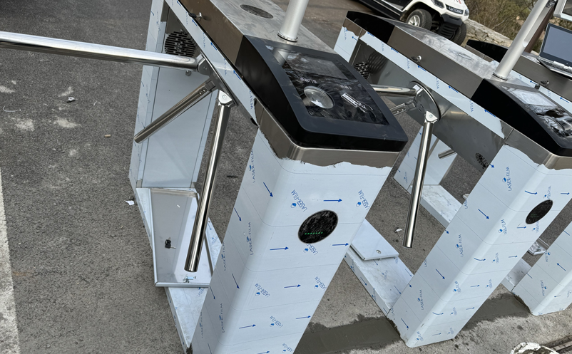 1709865445968438.png image.png